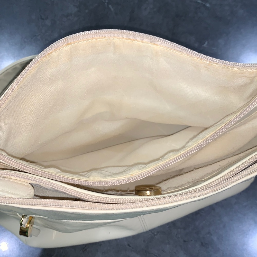 Vintage 90s Aurielle Bag - Picture 11 of 16